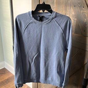H&M men’s blue sweatshirt